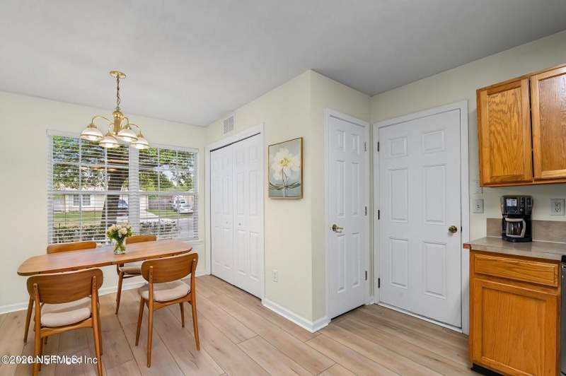 3 bedroom Single Family Residence at 3773 Lauren Crest Court, Lauren Oaks, Jacksonville — photo 4