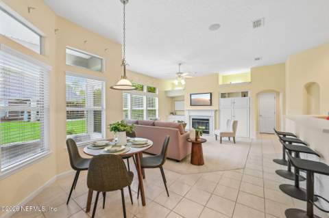 2548 Whispering Pines Drive, Fleming Island FL - photo 14 of 48