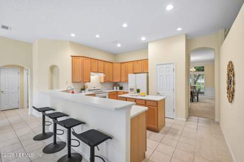 2548 Whispering Pines Drive, Fleming Island FL - photo 17 of 48