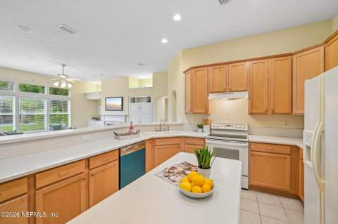 2548 Whispering Pines Drive, Fleming Island FL - photo 18 of 48