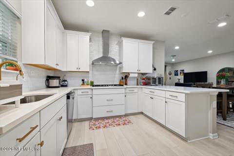 512 Silver Landing Drive, St. Augustine FL - photo 13 of 47