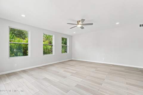 930 Middleton Road, Jacksonville FL - photo 7 of 34