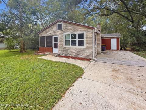 1060 Woodstock Avenue, Jacksonville FL - photo 6 of 56