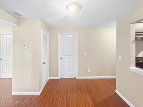 1060 Woodstock Avenue, Jacksonville FL - photo 15 of 56