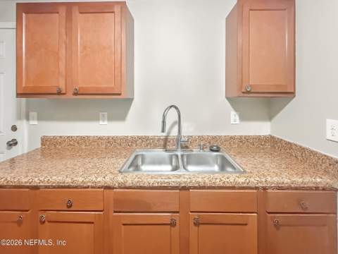 1060 Woodstock Avenue, Jacksonville FL - photo 22 of 56
