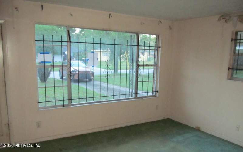 3 bedroom Single Family Residence at 6765 Gaspar Circle, Carver Manor, Jacksonville — photo 4