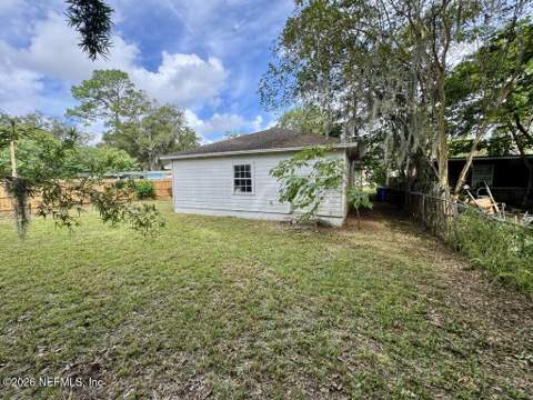 7928 Free Avenue, Jacksonville FL - photo 7 of 28