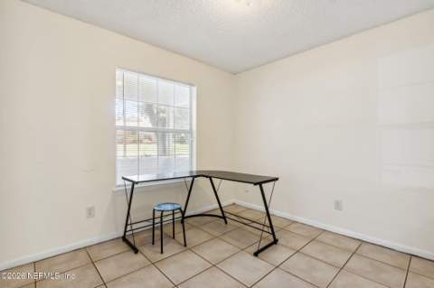 1519 Brook Forest Drive, Jacksonville FL - photo 13 of 35