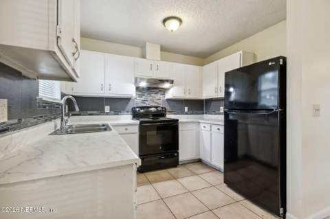 1519 Brook Forest Drive, Jacksonville FL - photo 16 of 35