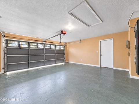 8210 Hot Springs Drive, Jacksonville FL - photo 20 of 31