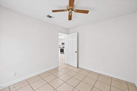 8210 Hot Springs Drive, Jacksonville FL - photo 17 of 31