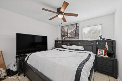 8210 Hot Springs Drive, Jacksonville FL - photo 15 of 31