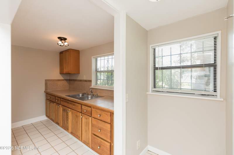 2 bedroom Single Family Residence at 1458 Royal Court Lane, Royal Terrace, Jacksonville — photo 4