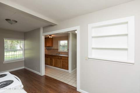 1458 Royal Court Lane, Jacksonville FL - photo 6 of 30