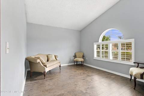 11197 Illford Drive, Jacksonville FL - photo 8 of 48