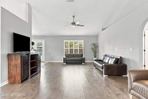 11197 Illford Drive, Jacksonville FL - photo 13 of 48