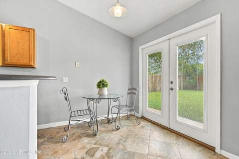 11197 Illford Drive, Jacksonville FL - photo 16 of 48