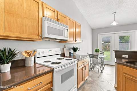 11197 Illford Drive, Jacksonville FL - photo 20 of 48