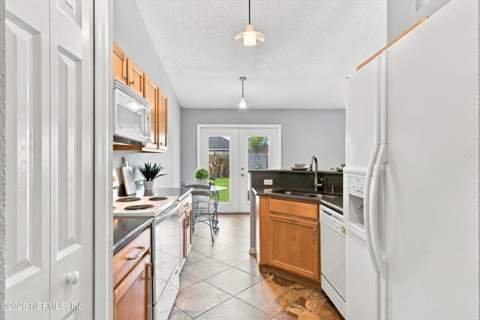 11197 Illford Drive, Jacksonville FL - photo 22 of 48