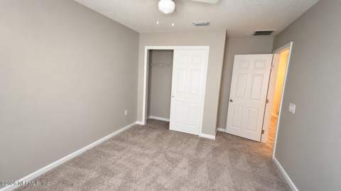 11019 Stapleton Drive, Jacksonville FL - photo 6 of 10