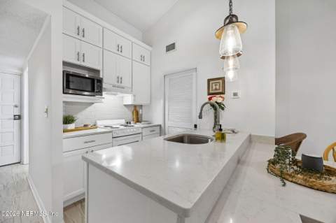 657 Summer Place, Ponte Vedra Beach FL - photo 9 of 35