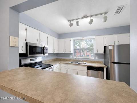 5201 Atlantic Boulevard #106, Jacksonville FL - photo 12 of 37