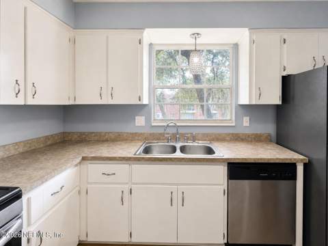 5201 Atlantic Boulevard #106, Jacksonville FL - photo 16 of 37
