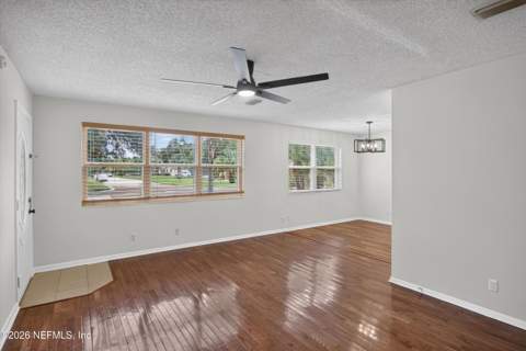 4039 Habana Avenue, Jacksonville FL - photo 7 of 32