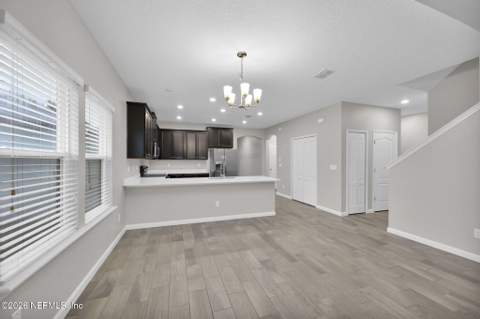 1289 Kendall Drive, Jacksonville FL - photo 18 of 56