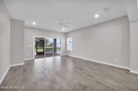 1289 Kendall Drive, Jacksonville FL - photo 19 of 56