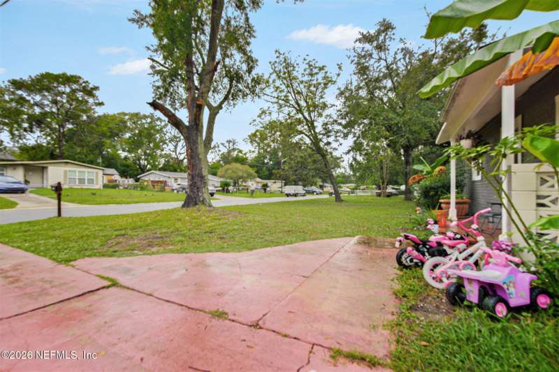 4 bedroom Single Family Residence at 2307 Looking Glass Lane, Cedar Hills Estates, Jacksonville — photo 5