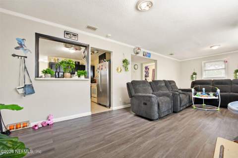 2307 Looking Glass Lane, Jacksonville FL - photo 7 of 19