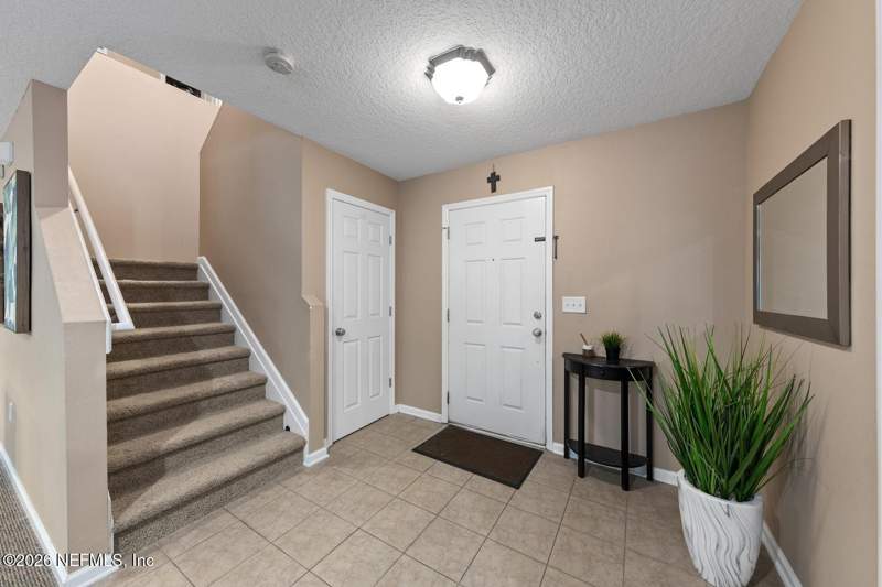 3 bedroom Single Family Residence at 514 Candlebark Drive, Waterleaf, Jacksonville — photo 3