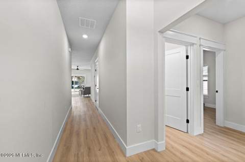8863 Hipps Road, Jacksonville FL - photo 19 of 42