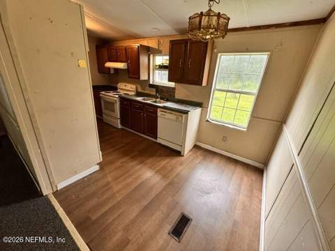 13542 1st Street, Jacksonville FL - photo 8 of 27