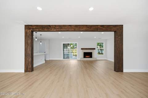 1331 Grandview Drive, Jacksonville FL - photo 10 of 45