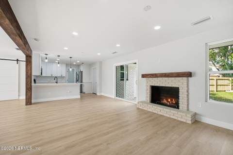 1331 Grandview Drive, Jacksonville FL - photo 13 of 45