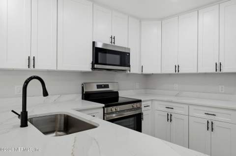 1331 Grandview Drive, Jacksonville FL - photo 21 of 45