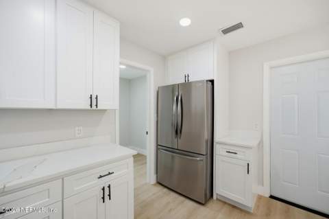 1331 Grandview Drive, Jacksonville FL - photo 24 of 45