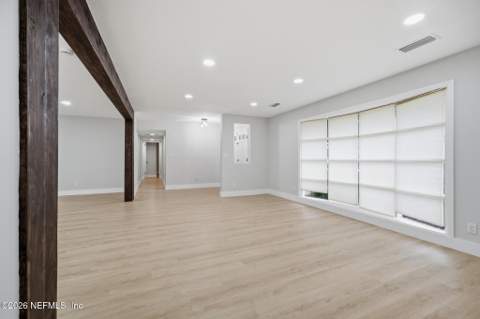1331 Grandview Drive, Jacksonville FL - photo 7 of 45