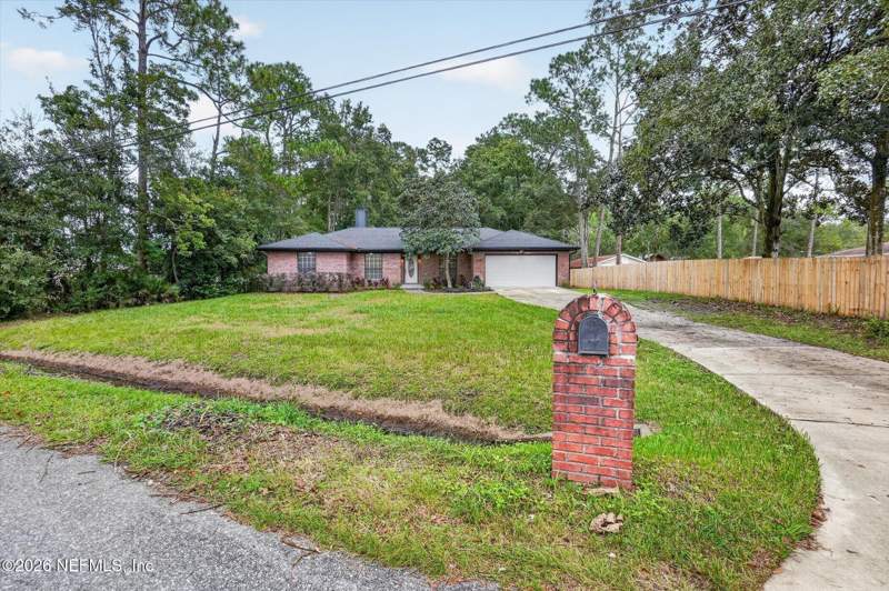 3 bedroom Single Family Residence at 12283 Deeder Lane, Del Rio, Jacksonville — photo 2