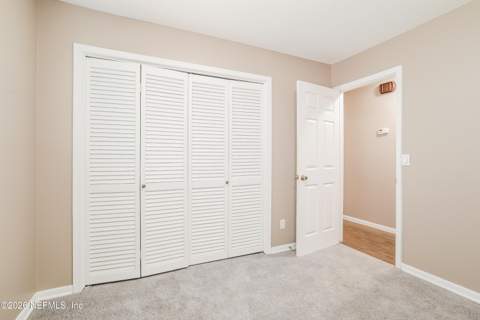 5105 Brighton Drive, Jacksonville FL - photo 10 of 15