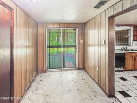 2921 Tinsley Road, Jacksonville FL - photo 10 of 46