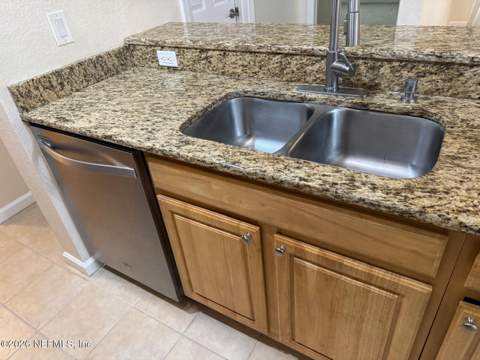 10075 Gate Parkway #1306, Jacksonville FL - photo 11 of 22