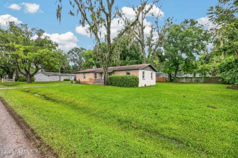 269 Center Street, Baldwin FL - photo 13 of 46