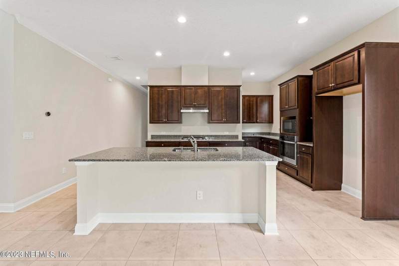 4 bedroom Single Family Residence at 12722 Costas Way, Tamaya, Jacksonville — photo 5
