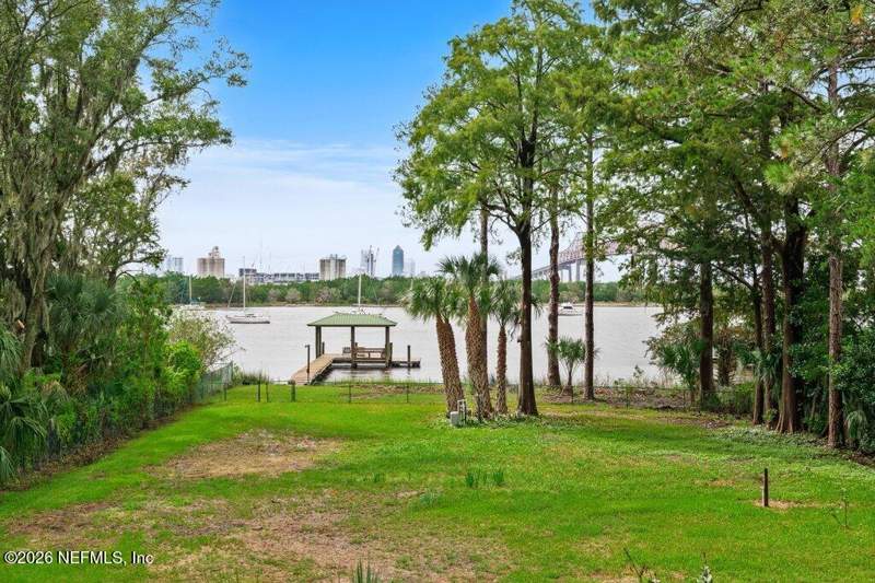 4 bedroom Single Family Residence at 424 Orange Bluff Avenue, Clifton, Jacksonville — photo 2