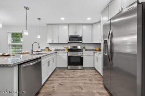 817 Jackson Road, Jacksonville FL - photo 8 of 26
