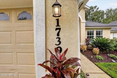 1739 Moss Creek Drive, Fleming Island FL - photo 9 of 84