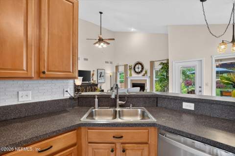 1739 Moss Creek Drive, Fleming Island FL - photo 24 of 84